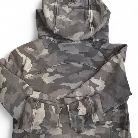 Lululemon Scuba Hoodie Full Zip Size 8 – Grey Camo – Discontinued - Picture 5 of 8